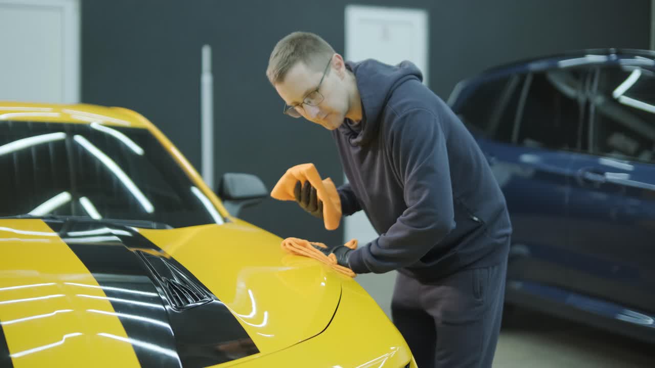 Professional Car Detailing – Washing, Ceramic Coating, and Interior Cleaning