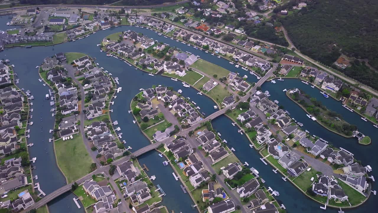 집이라고 부르는 곳을 찾으세요.