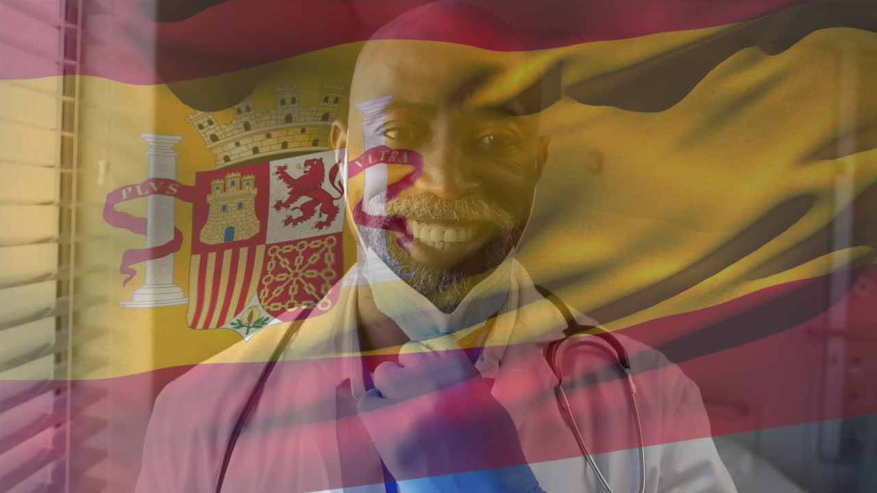 animación de la bandera de españa ondeando sobre el médico con máscara facial
