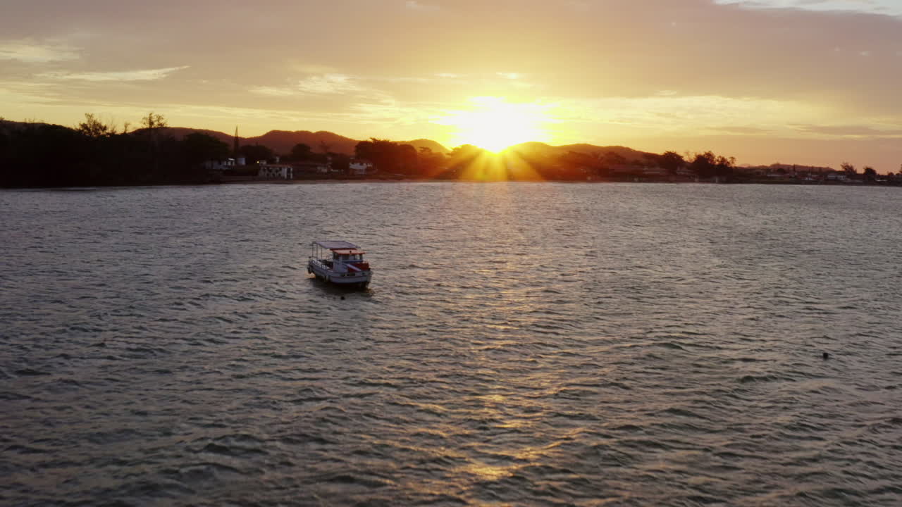 baleado sobre la playa de buzios con brasil brasil
