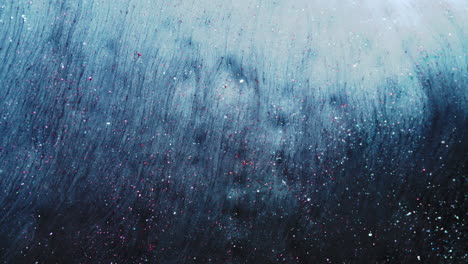 una textura abstracta serena con brillo reluciente sobre una superficie azul gradiente
