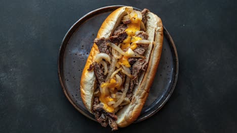 sándwich con filete de queso de filadelfia
