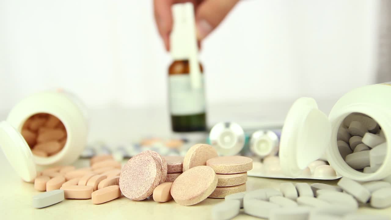 많은 다른 스핀링 마약의 가까운