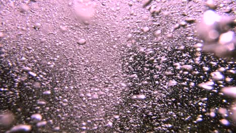 burbuja en el agua 4k