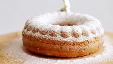 Easter-cake-with-powdered-sugar