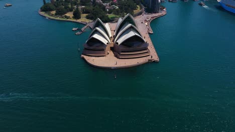 sydney - take off over the opera house