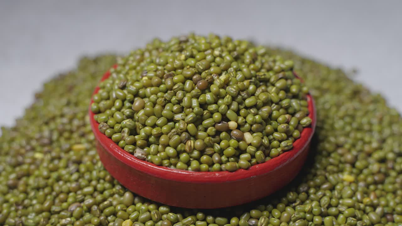 Feijão-mungo é um alimento benéfico usado na culinária.