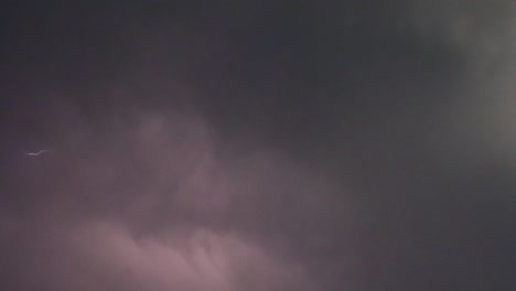 Slow-motion-of-multiple-lightning-bolts-during-an-evening-summer-storm