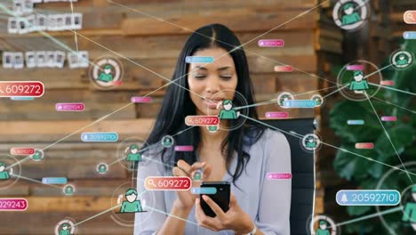 Animation-Des-Verbindungsnetzwerks-Mit-Symbolen-über-Einer-Frau,-Die-Ihr-Smartphone-Nutzt