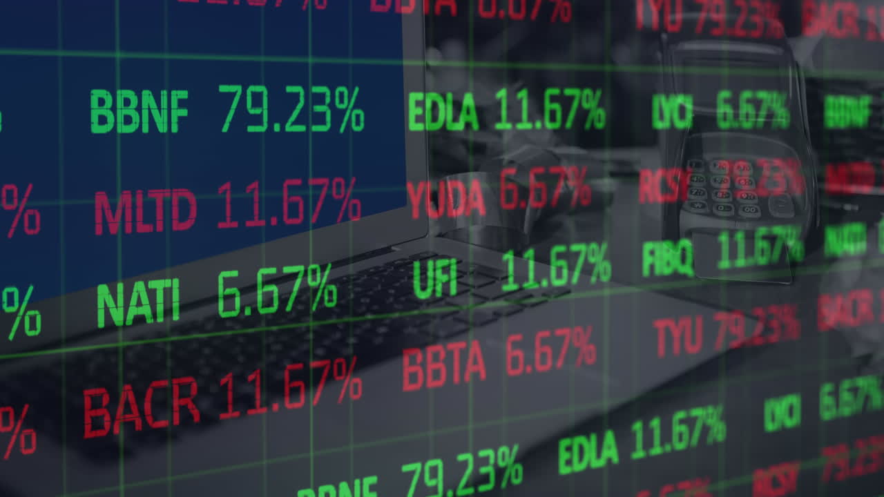 Animation af finansiel databehandling over en bærbar computer og betalingsterminal