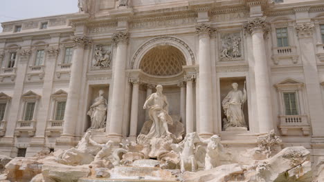 trevi fountain in rome