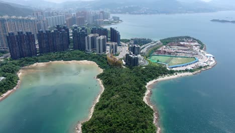 Aerial-view-of-Starfish-bay-skyline-in-Ma-On-Shan,-Hong-Kong