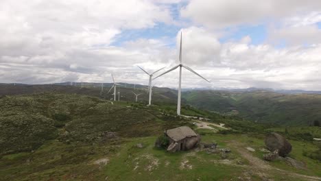 Berghaus-Im-Windpark