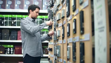 man shopping for home improvement supplies