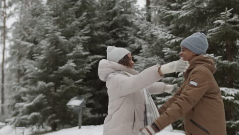 couple enjoying a snowy day