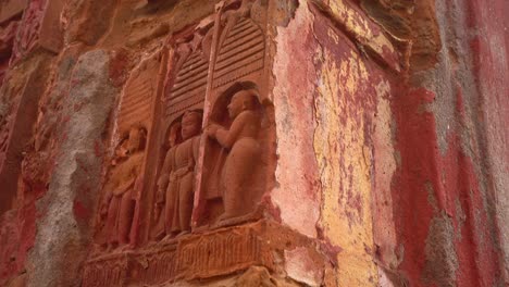 the red brick architecture is evident on the outer walls of this temple which the social system, culture and civilization of that time blossomed.currently, the paintings are almost destroyed.
