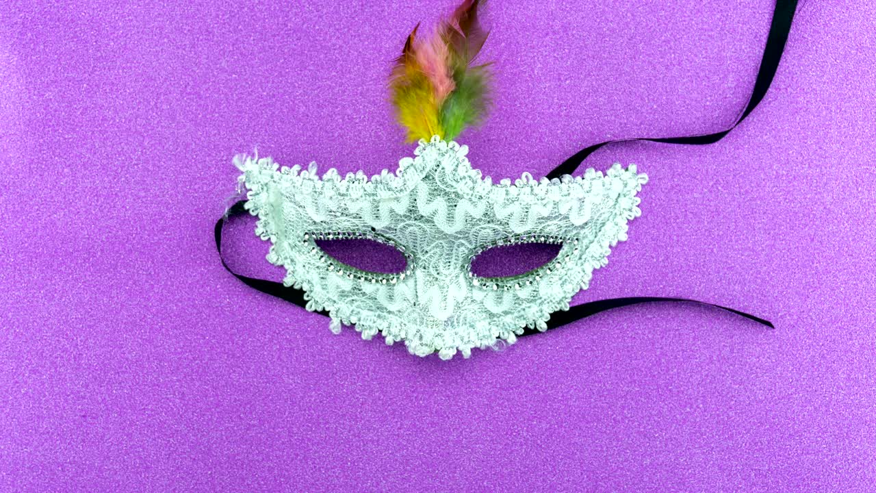 4k el lapso de tiempo de la máscara de mardi gras stop motion, hermosa bailarina de carnaval y máscaras de carnaval