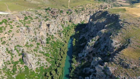 Aerial-tilt-of-a-gorgeous-mountain-landscape-on-the-south-coast-of-the-island-of-Crete