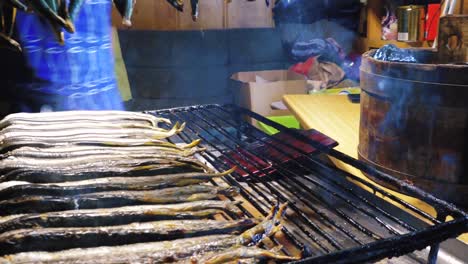 Fried-lampreys-on-a-tray