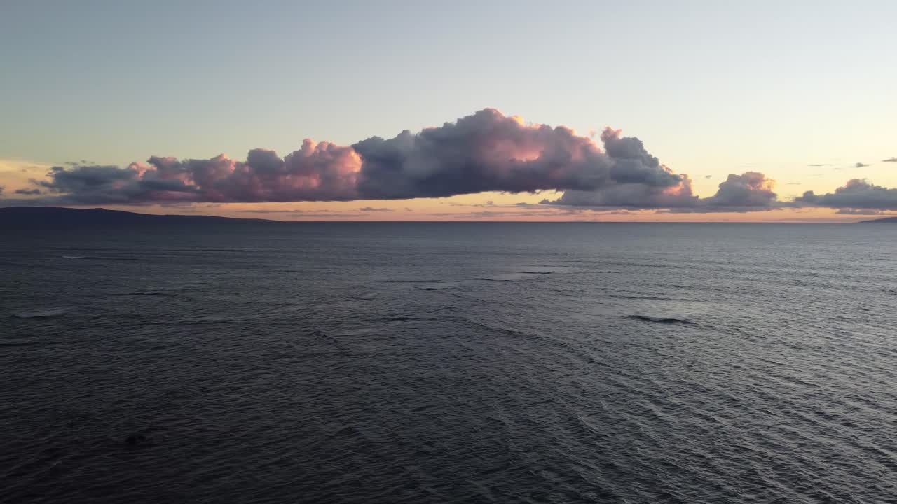 Beautiful Sunset over the Pacific Ocean in Maui, Hawaii