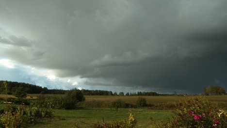 otoño tormenta lluvia nubes time-lapse día soleado