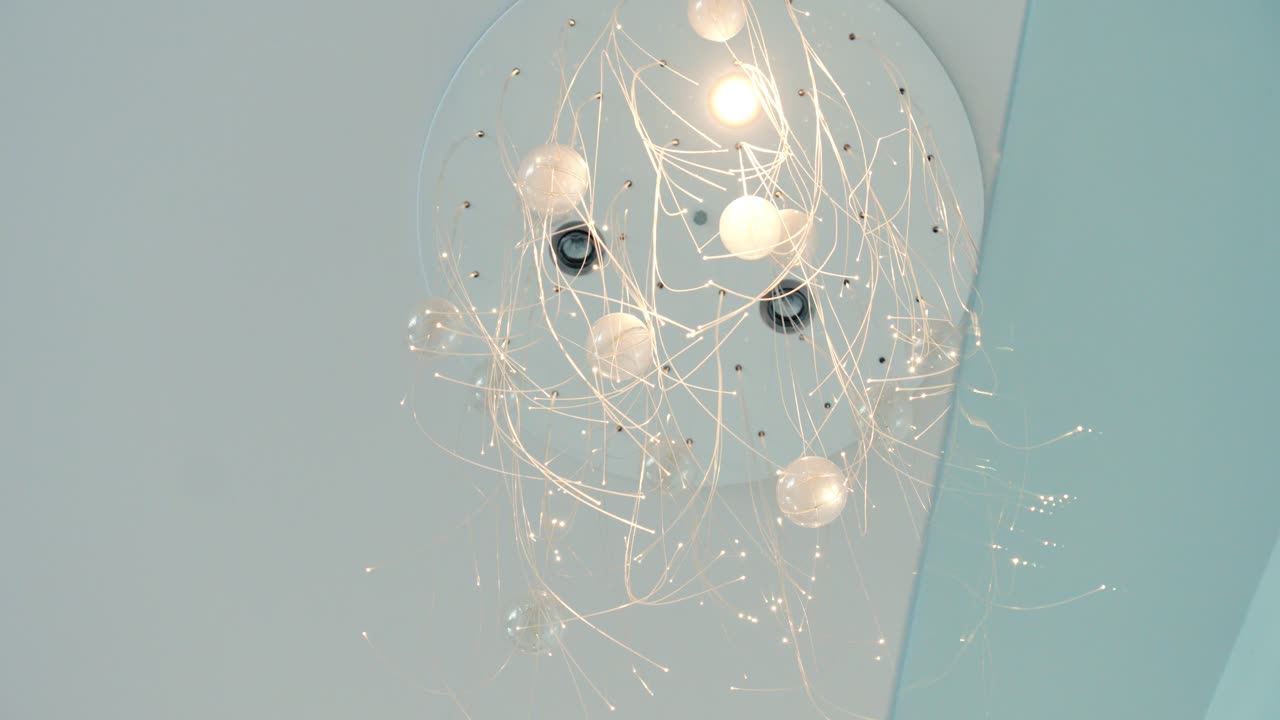 현대 가정 의 추상적 인 천장 조명 디자인