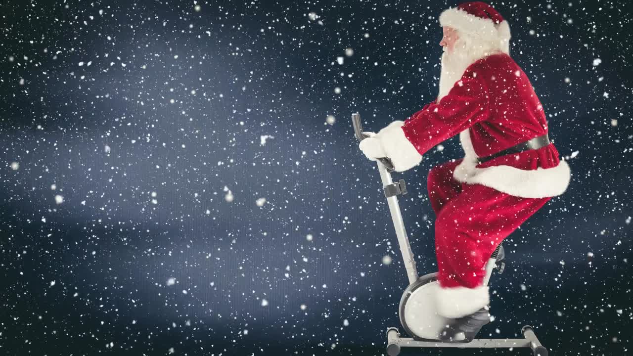 降る雪の中、フィットネス機器に乗るサンタクロース。