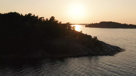 Drone-shot-of-Stockholm-archipelago-in-Sweden-during-sunset