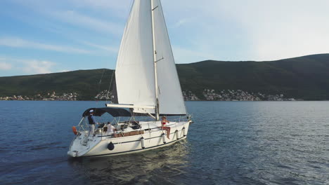 viaje en velero en el mar