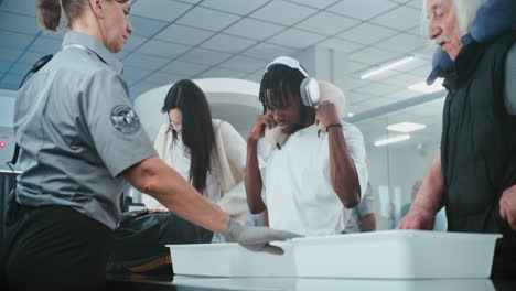 airport security check