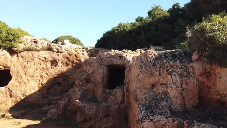 Tumbas-Novedosas-En-Tipaza,-Argelia.