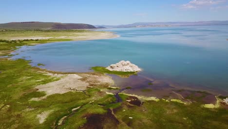 An-aerial-over-Mono-Lake-in-the-Sierra-Nevada-mountains-of-California-1