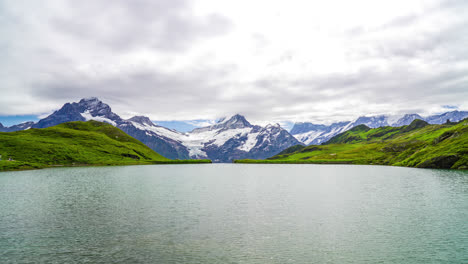 Timelapse-Mountain-Bachalpsee-En-Los-Alpes-Berneses-Suizos-En-Suiza