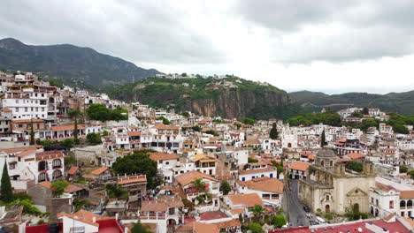 Taxco-Es-Una-Ciudad-En-El-Estado-De-Guerrero,-Famosa-Por-La-Arquitectura-Colonial-Española