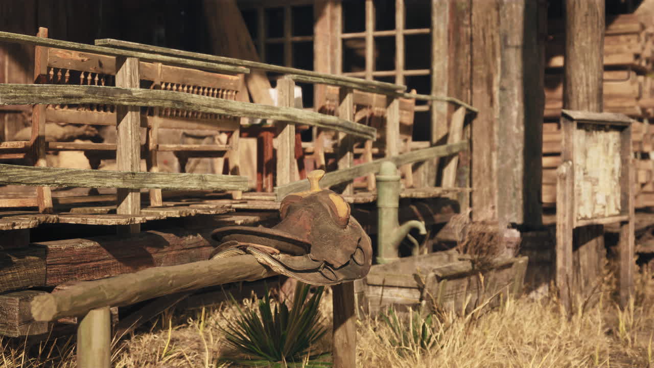 vieja escena del porche occidental con silla de montar