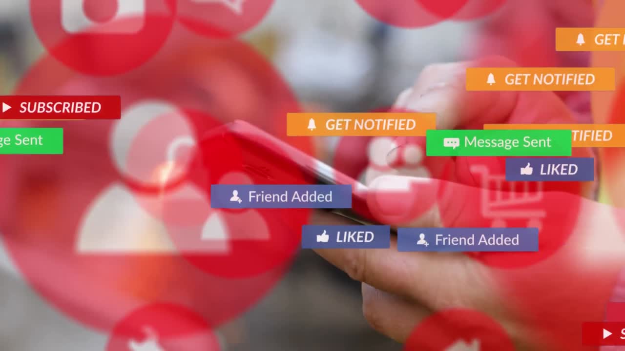 스마트 폰을 사용하는 사람 위에 디지털 아이콘을 가진 배너에 대한 소셜 미디어 텍스트의 애니메이션