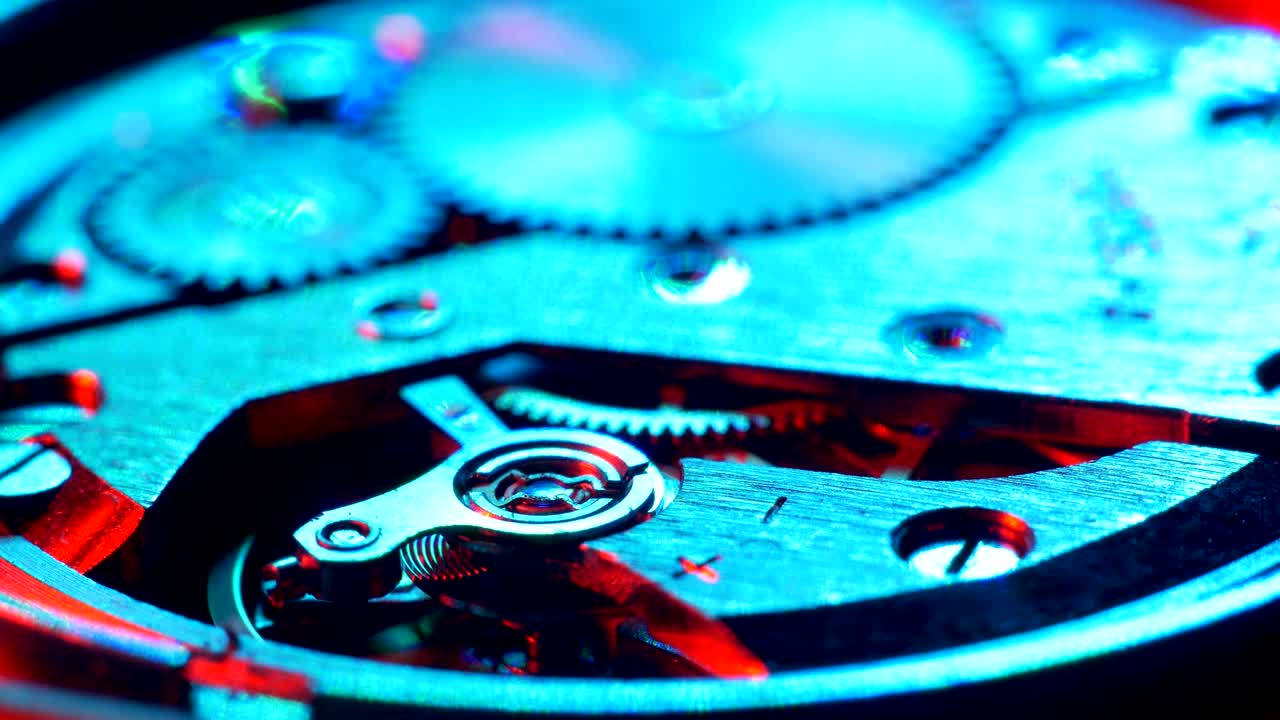 메커니즘을 가까이서 지켜보세요.