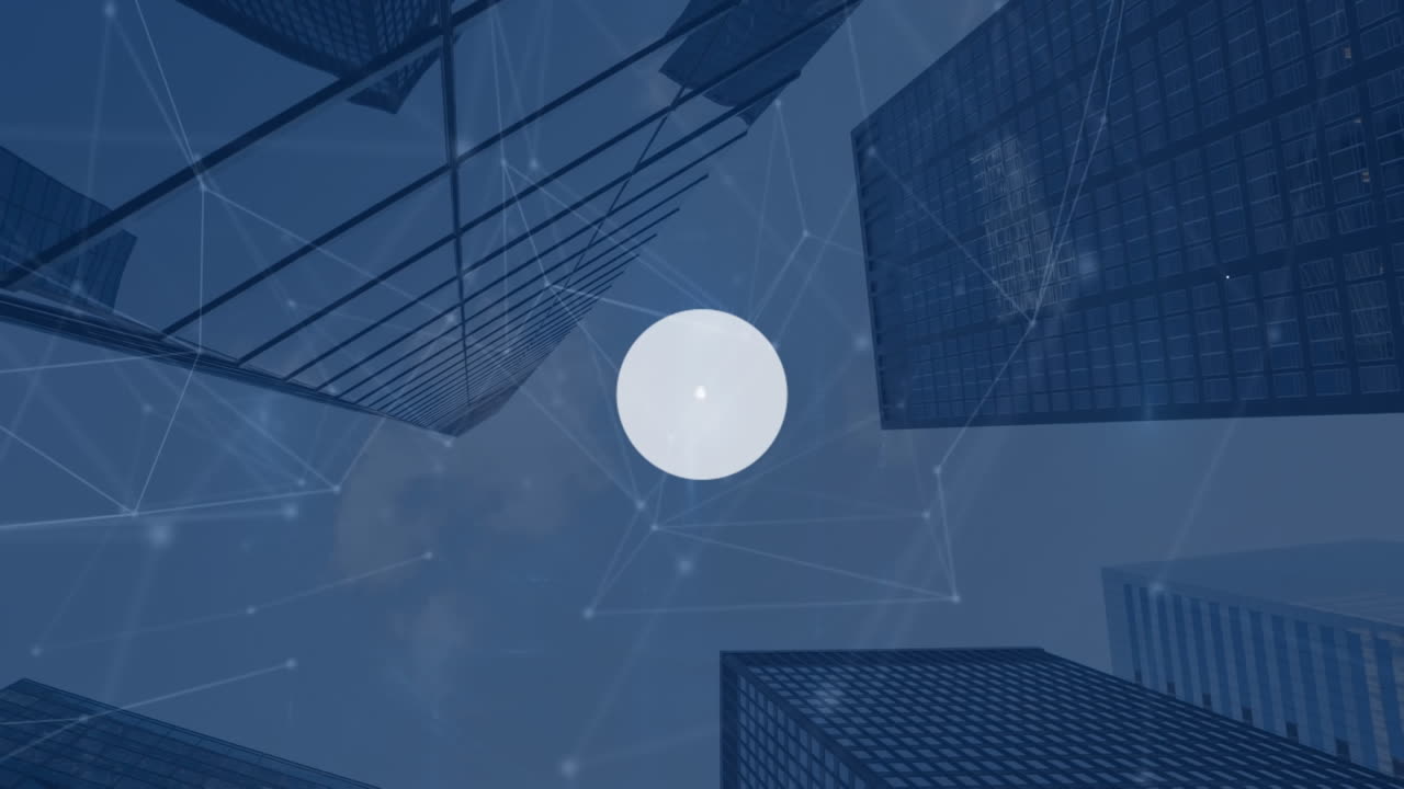 Animazione di una rete di connessioni con icone su un ufficio vuoto.