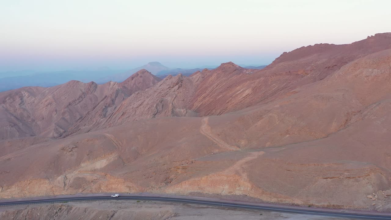 Ripresa con drone delle incredibili montagne di Eilat in Israele