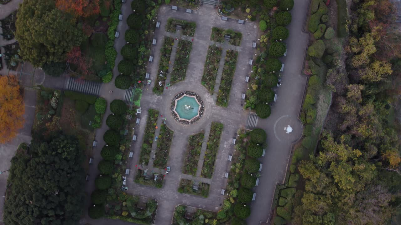 вид с воздуха на линию горизонта в мотомачи, иокогама