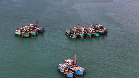 vietnamese fishing boats