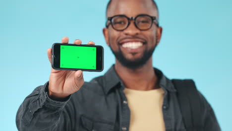 Smartphone,-green-screen-and-black-man