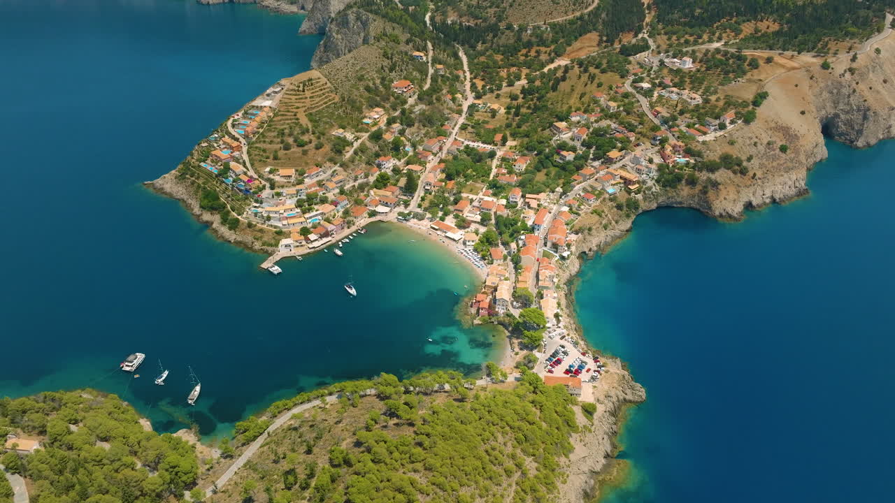 그리스 의 해안 마을 의 공중 사진