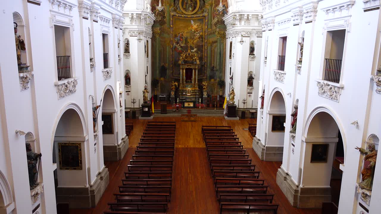 Chiesa di San Ildefonso. Toledo, Spagna. Interno della Chiesa di San Ildefonso (Iglesia de San Idelfonso). Tempio gesuita, perla del barocco architettonico.