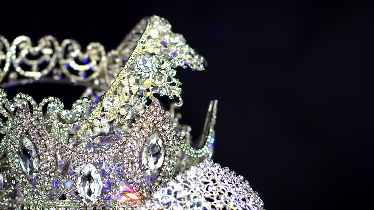 다이아몬드 실버 크라운 미스 페이젠트 미인 대회