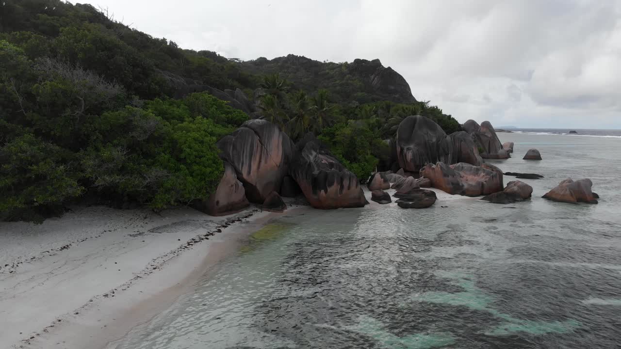 Veduta aerea di Anse Source d’Argent, La Digue, Seychelles.