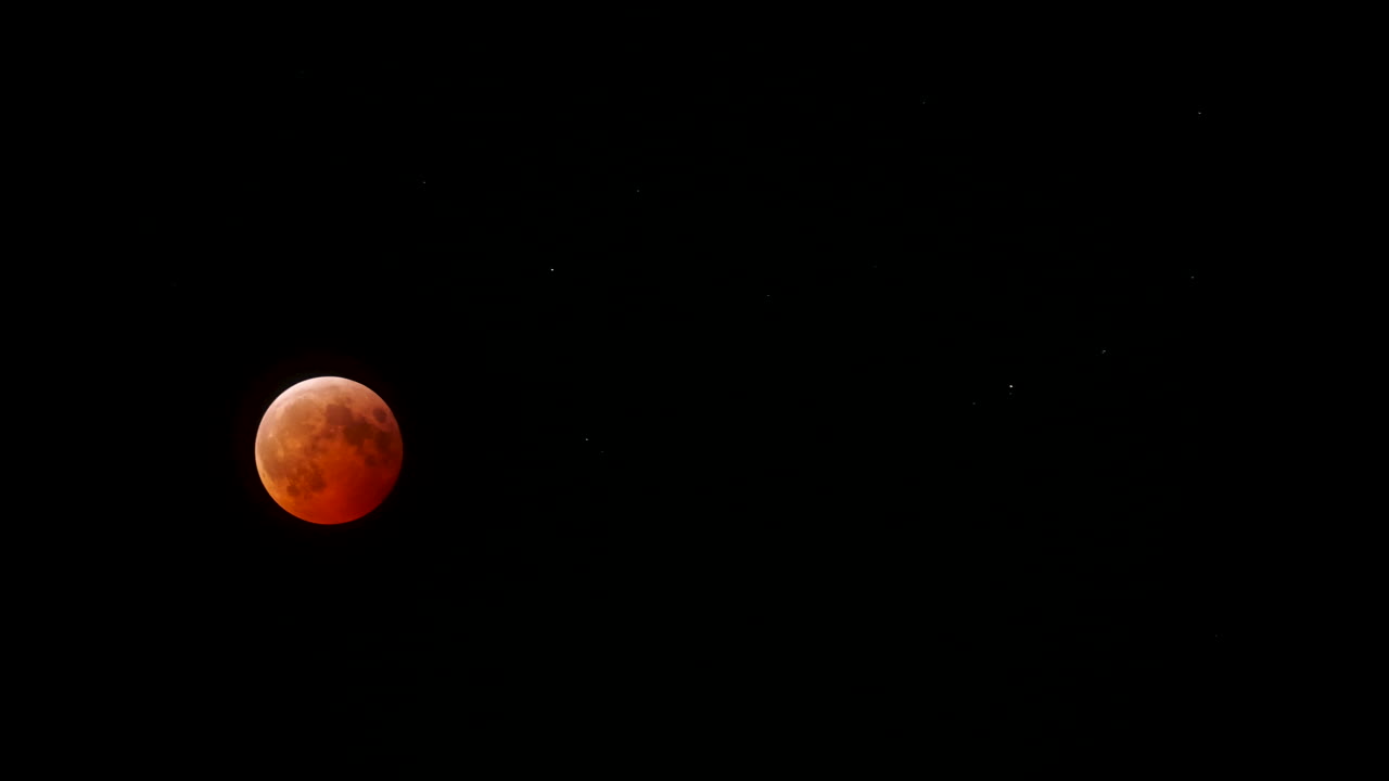 Timelapse of the red blood moon Total Lunar Eclipse on March 14th, 2025