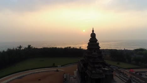 Luftaufnahmen-Des-Mamallapuram-Shore-Temple,-Aufgenommen-Mit-Einer-Phantom-4-Pro-4K-Drohne