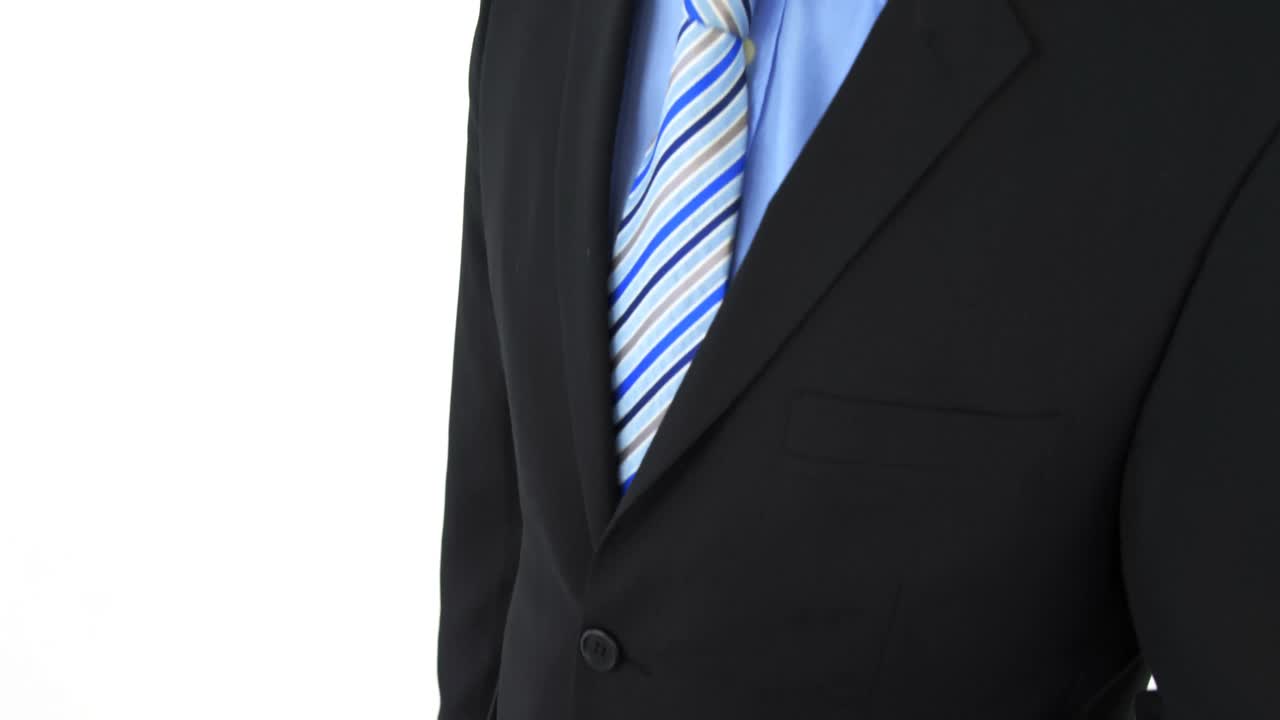 hombre de negocios con maletín y pasaporte