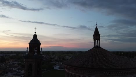 Der-Sonnenuntergang-In-Italien-Und-Crema-Sind-Das-Beste-Aus-Liebe-Und-Traurigkeit